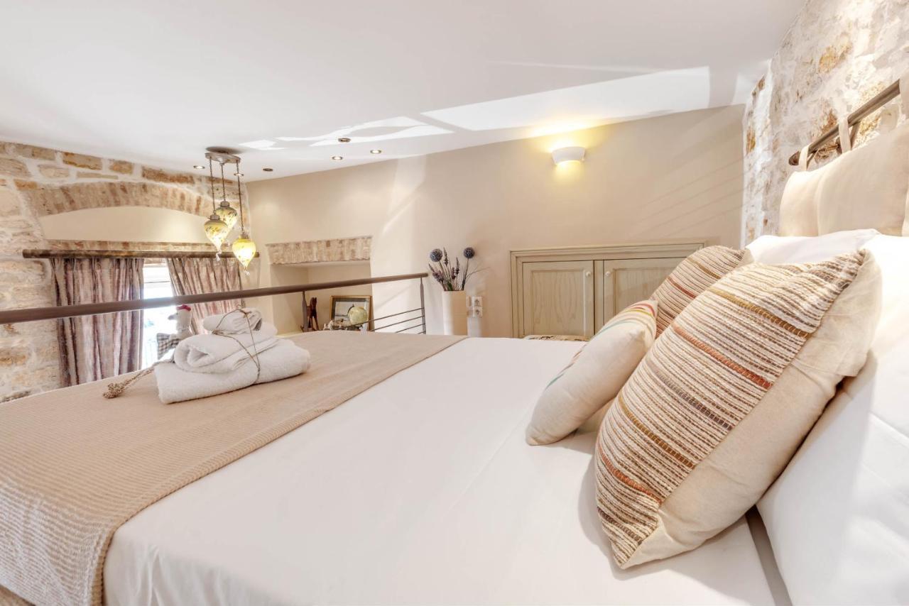 شقة Mouragia Loft - Waterfront Old Corfu Town المظهر الخارجي الصورة